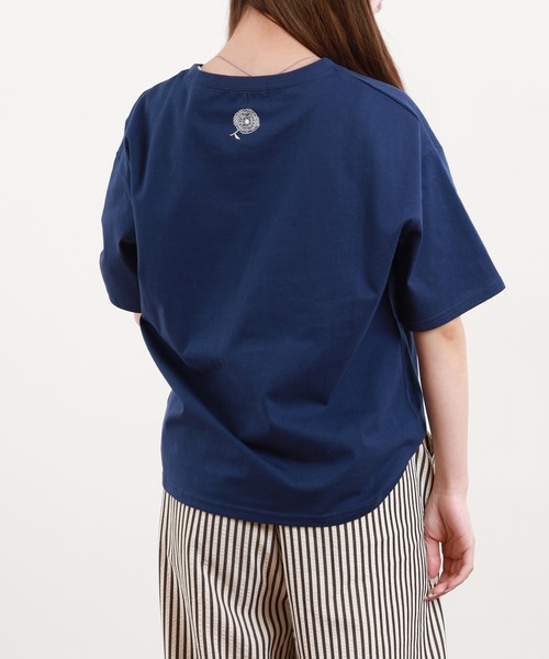 BARNDOOR(バーンドア)の「20/-天竺 お花 刺繍T 26SS 半袖(Tシャツ/カットソー・レディース・ネイビー系2/ブラック系1/ネイビー系1/ホワイト系2/ホワイト系1/ブラック系2・FREE)」の17枚目の写真