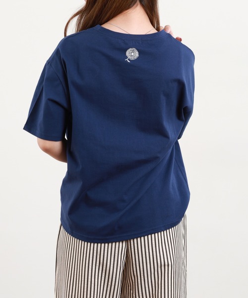 BARNDOOR(バーンドア)の「20/-天竺 お花 刺繍T 26SS 半袖(Tシャツ/カットソー・レディース・ネイビー系2/ブラック系1/ネイビー系1/ホワイト系2/ホワイト系1/ブラック系2・FREE)」の16枚目の写真