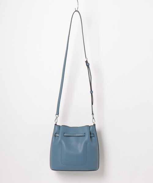 MICHAEL KORS(マイケルコース)の「CARSON コンバーチブル バケット クロスボディ スモール(ショルダーバッグ・レディース・ブルー系・FREE)」の2枚目の写真