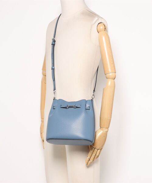 MICHAEL KORS(マイケルコース)の「CARSON コンバーチブル バケット クロスボディ スモール(ショルダーバッグ・レディース・ブルー系・FREE)」の6枚目の写真