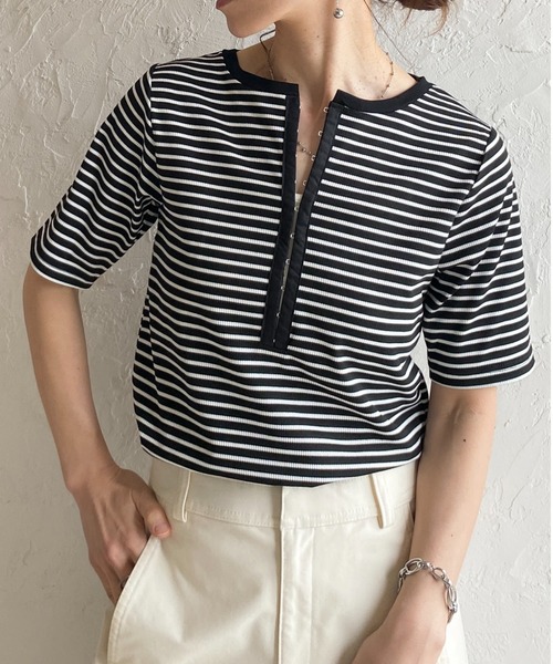 She's Closet(シーズクローゼット)の「半袖 配色バイカラー ヘンリーネック リブトップス カットソー Tシャツ(Tシャツ/カットソー・レディース・ブラック系その他/チャコールグレー/ホワイト系その他/ホワイト・FREE)」の3枚目の写真