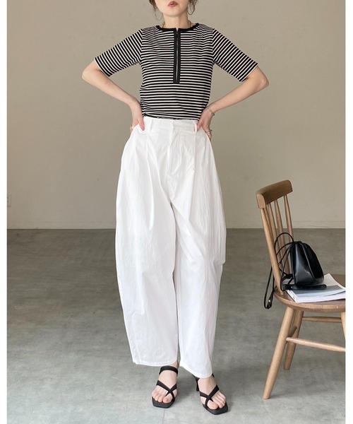 She's Closet(シーズクローゼット)の「半袖 配色バイカラー ヘンリーネック リブトップス カットソー Tシャツ(Tシャツ/カットソー・レディース・ブラック系その他/チャコールグレー/ホワイト系その他/ホワイト・FREE)」の22枚目の写真