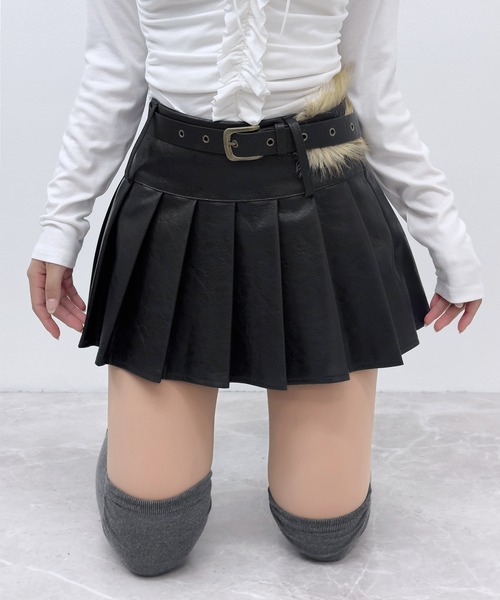 FOLLOWIN(フォロウィン)の「ファーベルト付きプリーツレザーライクスカート(スカート・レディース・ブラウン/ブラック・MEDIUM/SMALL/LARGE)」の20枚目の写真