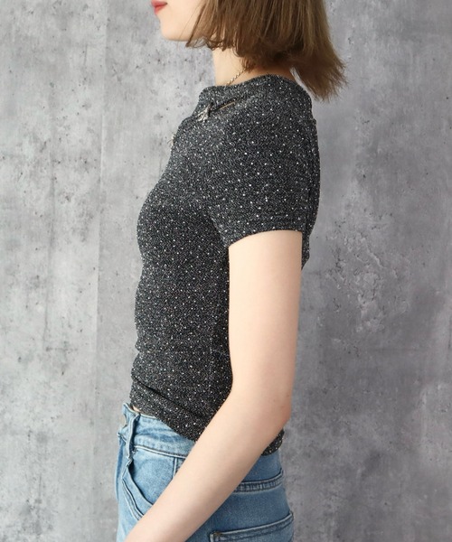 CECIL McBEE(セシルマクビー)の「フロントリボンチャームコンパクトTシャツ(Tシャツ/カットソー・レディース・ブラック・FREE)」の3枚目の写真