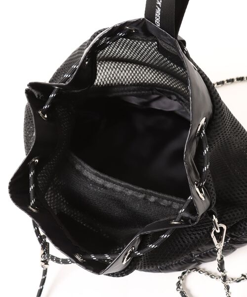 Scrap Book(スクラップブック)の「【MAISON MAVERICK PRESENTS】MAVERICK Mesh-quilting Pouch Bag(ハンドバッグ・レディース・ブラック・FREE)」の4枚目の写真