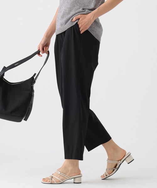 Elura(エルーラ)の「撥水冷感テーパードパンツ<低身長サイズあり>/912393(その他パンツ・レディース・ボルドー/ブラック・MEDIUM/FREE(S))」の1枚目の写真
