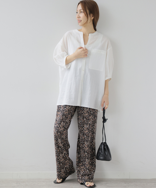 JOURNAL STANDARD relume(ジャーナルスタンダード レリューム)の「タックハーフスリーブシャツ(シャツ/ブラウス・レディース・ネイビー/ホワイト/ブルー系その他・FREE)」の4枚目の写真