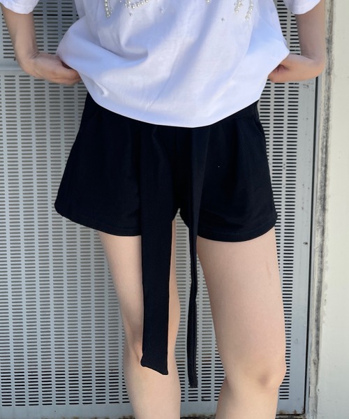 ROGER AND RAW(ロジャーアンドロウ)の「腰巻きフェイクレイヤードショートパンツ(その他パンツ・レディース・ブラック/グレー/ホワイト×ブラック・FREE)」の13枚目の写真