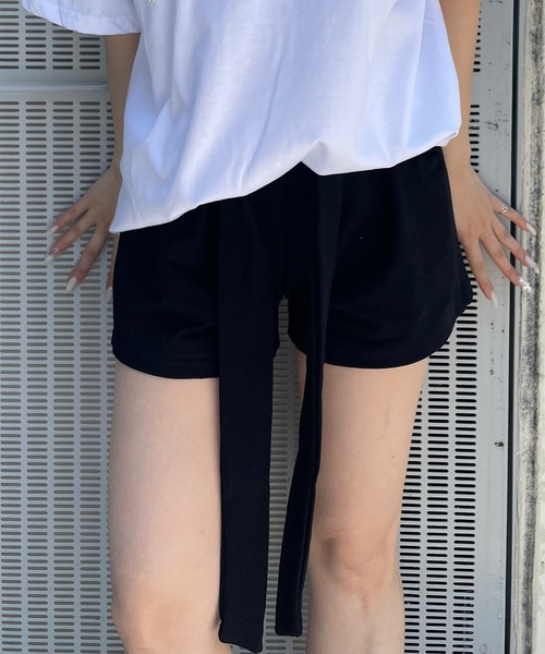 ROGER AND RAW(ロジャーアンドロウ)の「腰巻きフェイクレイヤードショートパンツ(その他パンツ・レディース・ブラック/グレー/ホワイト×ブラック・FREE)」の7枚目の写真