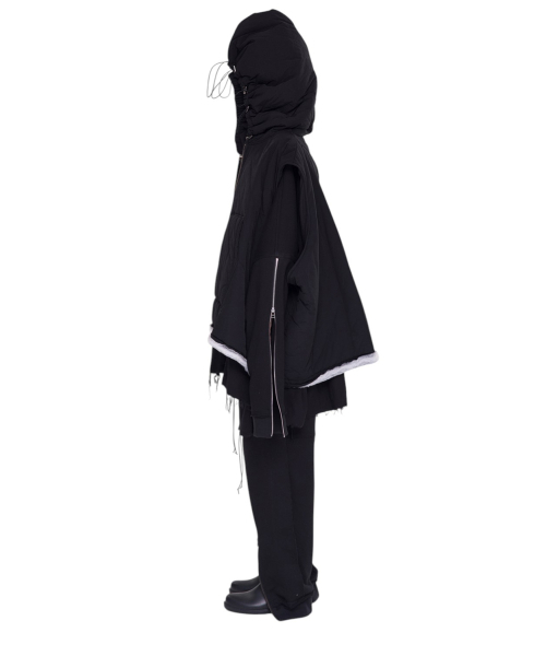 ASPARAGUS(アスパラガス)の「カーブジッパーパディングフードジャケット(ダウンベスト・レディース・ブラック・X-SMALL/SMALL/MEDIUM/LARGE)」の2枚目の写真
