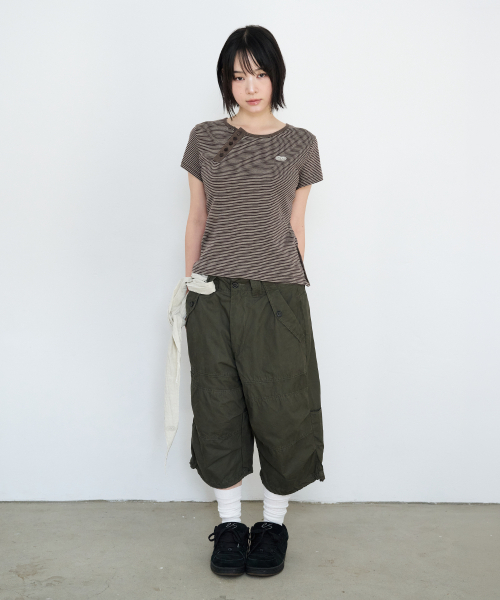 PARAKEET(パラキート)の「アシンメトリックストライプヘンリー(ダークブラウン)(Tシャツ/カットソー・レディース・ダークブラウン・OS)」の2枚目の写真