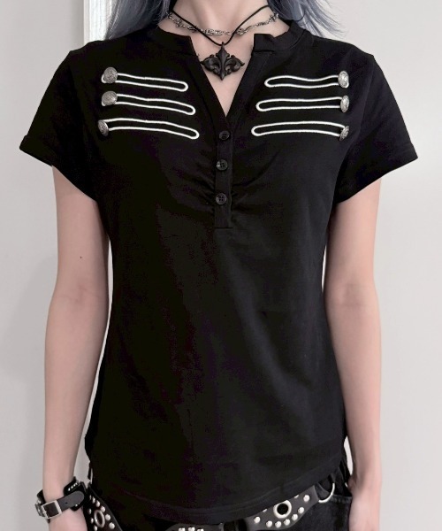 Never mind the XU / Chikashitsu+(ネバーマインド ザ エックスユー / チカシツプラス)の「【nmtc+】Napoleon Henley Slim Tee / 【エヌエムティーシープラス】ナポレオンヘンリーネック半袖トップス(Tシャツ/カットソー・レディース・ブラック・ONE SIZE)」の7枚目の写真
