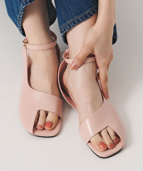 BEAUTY&YOUTH UNITED ARROWS（ビューティーアンドユースユナイテッドアローズ）の「サムフリー アンクルストラップ サンダル（サンダル・レディース・ブラック/ライトピンク・38/36/37）」の3枚目の写真