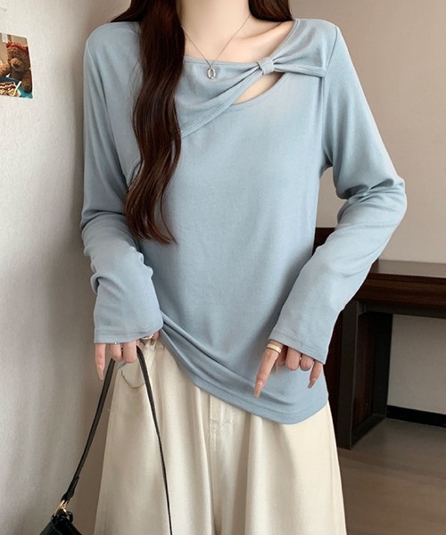 2ly2(トゥーリートゥー)の「リボンデザインカットソー / アシンメトリーネックトップス(Tシャツ/カットソー・レディース・ブルー/ホワイト/ブラック/ブラウン・FREE)」の15枚目の写真