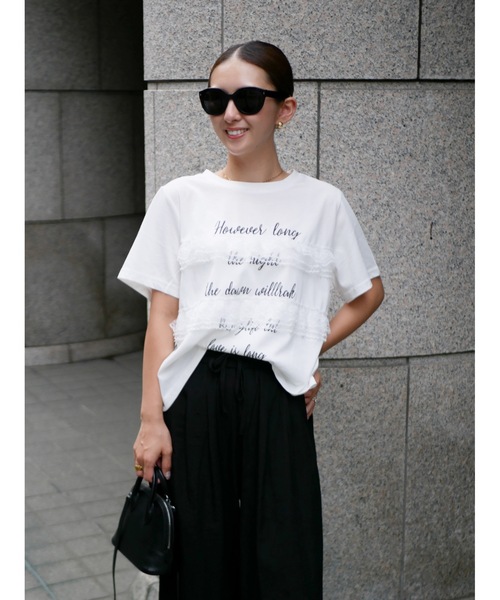 BeBeoD(べベッド)の「レースフリルロゴTシャツ(Tシャツ/カットソー・レディース・ブラック/ホワイト・フリー)」の1枚目の写真