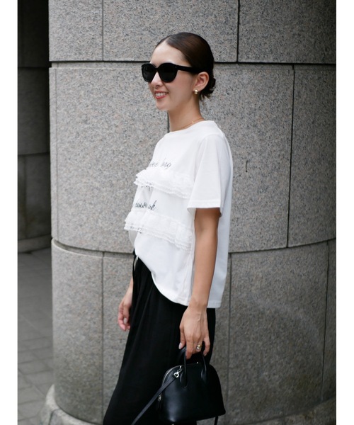 BeBeoD(べベッド)の「レースフリルロゴTシャツ(Tシャツ/カットソー・レディース・ブラック/ホワイト・フリー)」の3枚目の写真