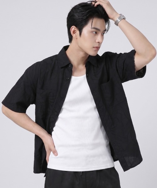 BENUSTA（ベヌスタ）の「A'GEM/9 × .kom 『BENUSTA/ベヌスタ　』JACQUARD PATTERN SHORT SLEEVE SHIRT /総柄ジャガード半袖シャツ（シャツ/ブラウス・メンズ・ブラック/ライトグレー・M）」の6枚目の写真