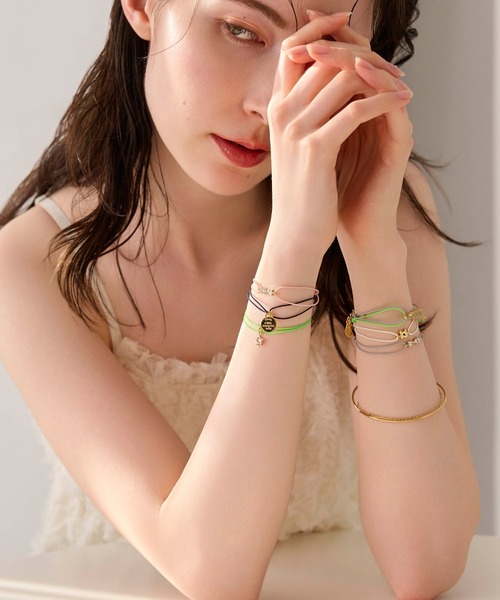 Phoebe(フィービィー)の「【金属アレルギー対応】リッチフローバングル/ニッケルフリー(バングル/リストバンド・レディース・イエローゴールド/シルバー・FREE)」の5枚目の写真
