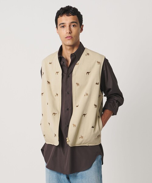 LOEFF(ロエフ)の「<LOEFF>キャメル エンブロイダリー チノ ベスト UNISEX(ベスト・レディース・ベージュ・2/0)」の6枚目の写真