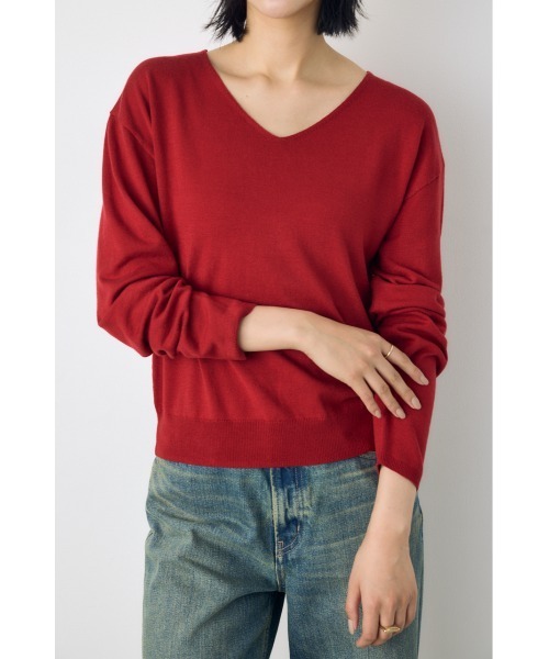 AZUL by moussy(アズールバイマウジー)の「【洗濯OK♪】大人気定番!格上げ前後2WAYネックニット 長袖 秋服 冬服 ニットトップス ウォッシャブルニット(ニット/セーター・レディース・ブラック/レッド/オフホワイト/杢グレー・MEDIUM/SMALL)」の4枚目の写真