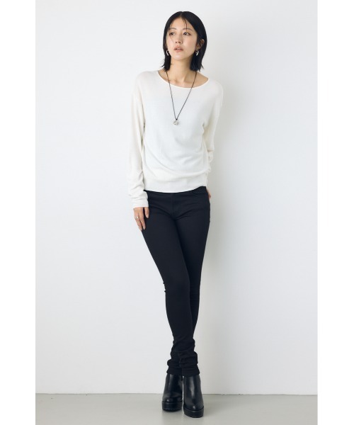 AZUL by moussy(アズールバイマウジー)の「【洗濯OK♪】大人気定番!格上げ前後2WAYネックニット 長袖 秋服 冬服 ニットトップス ウォッシャブルニット(ニット/セーター・レディース・ブラック/レッド/オフホワイト/杢グレー・MEDIUM/SMALL)」の13枚目の写真