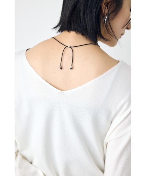 AZUL by moussy(アズールバイマウジー)の「【洗濯OK♪】大人気定番!格上げ前後2WAYネックニット 長袖 秋服 冬服 ニットトップス ウォッシャブルニット(ニット/セーター・レディース・ブラック/レッド/オフホワイト/杢グレー・MEDIUM/SMALL)」の16枚目の写真