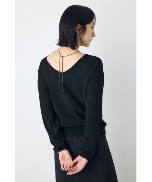 AZUL by moussy(アズールバイマウジー)の「【洗濯OK♪】大人気定番!格上げ前後2WAYネックニット 長袖 秋服 冬服 ニットトップス ウォッシャブルニット(ニット/セーター・レディース・ブラック/レッド/オフホワイト/杢グレー・MEDIUM/SMALL)」の21枚目の写真