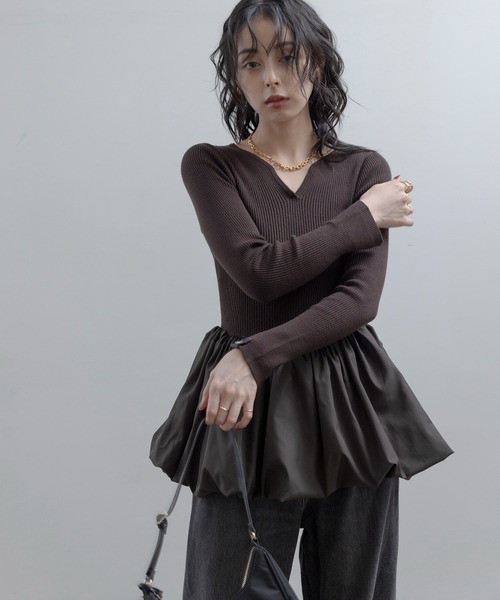 Eimee Law(エイミーロウ)の「キーネックバルーンリブニット(ニット/セーター・レディース・グレー/ブラウン/ブラック・FREE)」の14枚目の写真