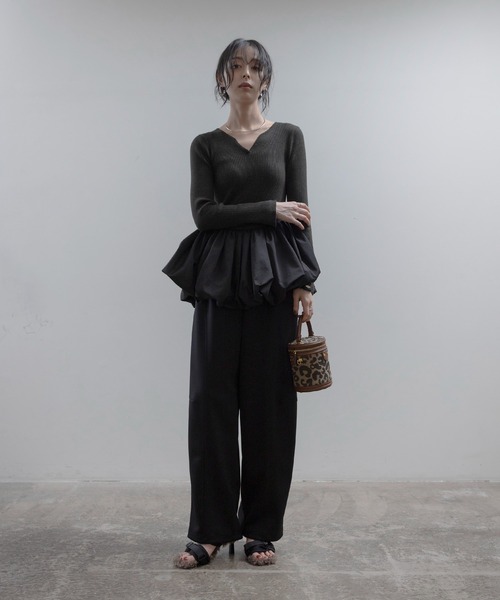 Eimee Law(エイミーロウ)の「キーネックバルーンリブニット(ニット/セーター・レディース・グレー/ブラウン/ブラック・FREE)」の16枚目の写真