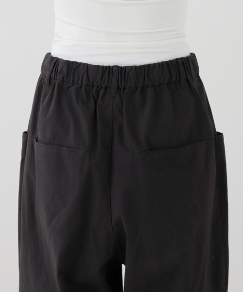 JOURNAL STANDARD LUXE(ジャーナルスタンダード ラックス)の「バフワッシャー ポケパンツ(その他パンツ・レディース・ホワイト/ブラック・SMALL/MEDIUM)」の19枚目の写真