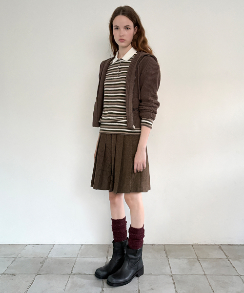 SINOON（シヌーン）の「SN Pocket Logo Zip-up Hoodie Knit (Brown)（パーカー・レディース・ダークブラウン・FREE）」の4枚目の写真