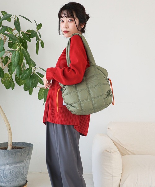 T・S・L(ティーエスエル)の「ドローコードキルティングトートバッグ(トートバッグ・レディース・ブラック/ベージュ/カーキ・FREE)」の12枚目の写真