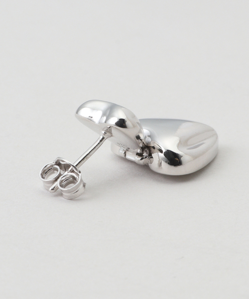 EDIT. FOR LULU(エディットフォールル)の「【Otiumberg./オティウムバーグ】 Heart Earings(ピアス(両耳用)・レディース・シルバー・FREE)」の8枚目の写真