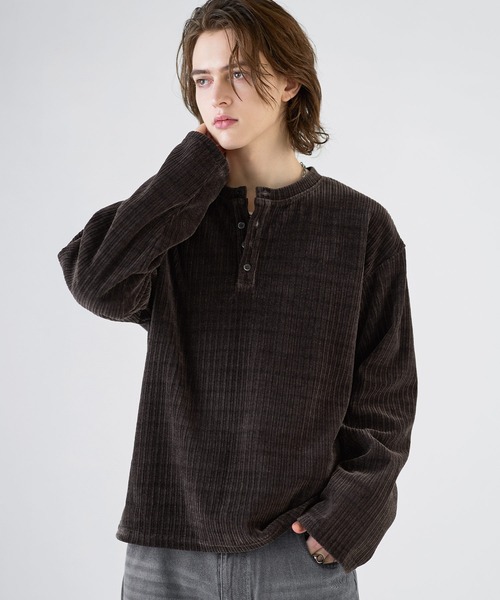 SOCCE(ソーシー)の「カットコーデュロイヘンリーネック長袖カットソー(Tシャツ/カットソー・メンズ・ブラック/ワイン/チャコール/ライトグレー/ダークブラウン・XL/S/L/M)」の7枚目の写真