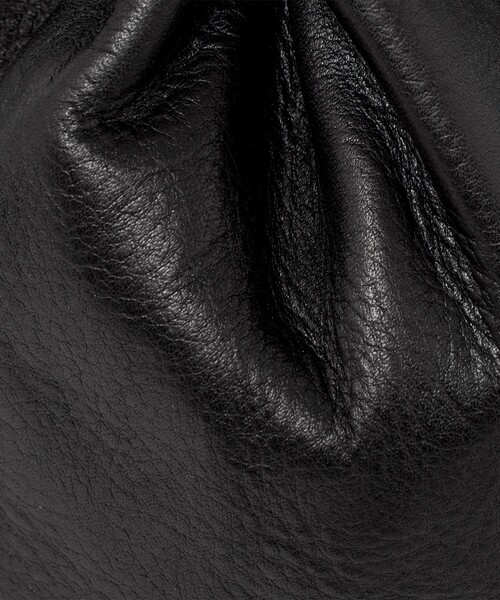UNITED ARROWS(ユナイテッドアローズ)の「UNFINISHED LEATHER/アンフィニッシュドレザー 巾着バッグ(ショルダーバッグ・メンズ・ブラック・FREE)」の10枚目の写真