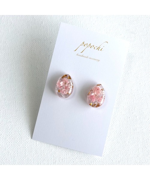 tone（トーン）の「【popochi】ドライフラワー 押し花 レジン ピアス ｜シンプル クリア アクセサリー 雫 しずく(MA)（ピアス（両耳用）・レディース・ピンク/ブルー系/ホワイト系・FREE）」の3枚目の写真