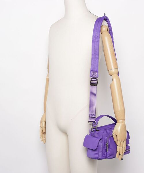 anna sui nyc(アナ スイ エヌ ワイ シー)の「ANNA SUI NYC/アナ スイ エヌワイシー/マルチポケットチビバッグ(ショルダーバッグ・レディース・ブラック/パープル/レッド/カーキ/シルバー/ブラック系その他・F)」の17枚目の写真