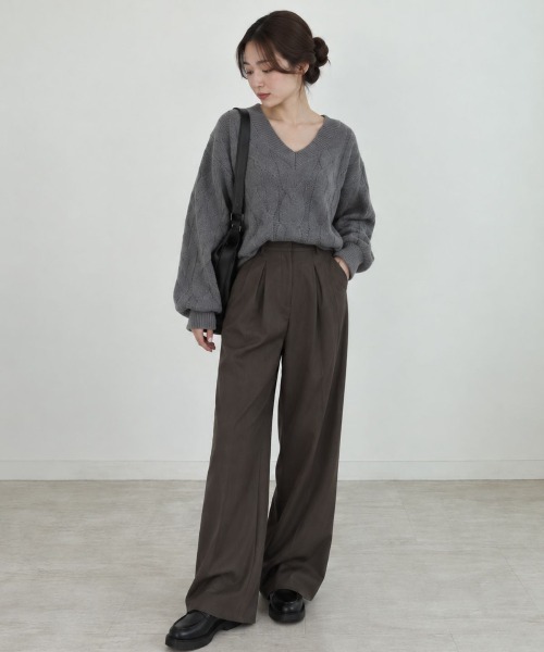 Human 2nd Occasion(ヒューマンセカンドオケージョン)の「Vネックケーブルニットプルオーバー(ニット/セーター・レディース・チャコールグレー/ナチュラル・FREE)」の19枚目の写真