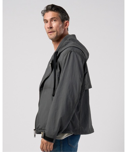 wjk(ダヴルジェイケイ)の「textured nylon short witch blouson(ブルゾン・メンズ・グレー/ブラック・X-LARGE/LARGE/MEDIUM/SMALL)」の6枚目の写真