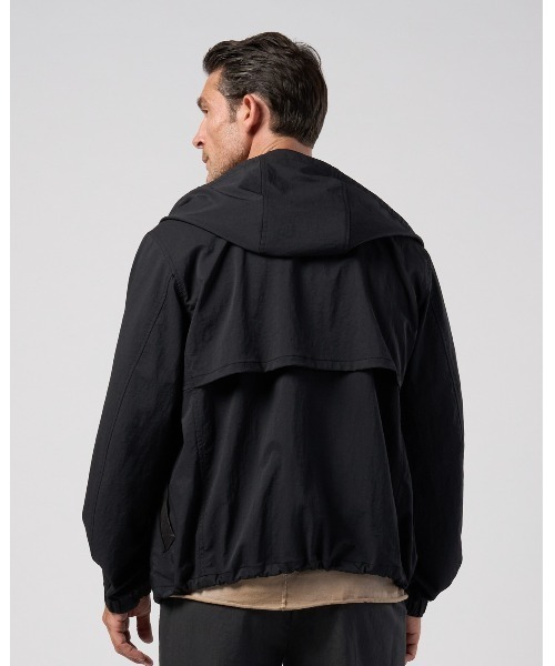 wjk(ダヴルジェイケイ)の「textured nylon short witch blouson(ブルゾン・メンズ・グレー/ブラック・X-LARGE/LARGE/MEDIUM/SMALL)」の12枚目の写真