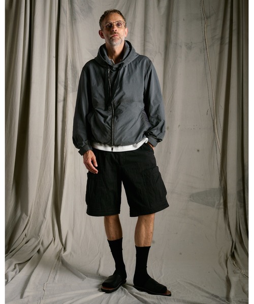 wjk(ダヴルジェイケイ)の「textured nylon short witch blouson(ブルゾン・メンズ・グレー/ブラック・X-LARGE/LARGE/MEDIUM/SMALL)」の17枚目の写真