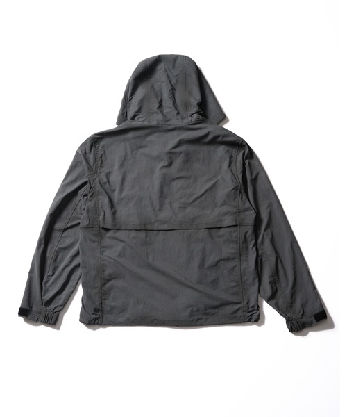 wjk(ダヴルジェイケイ)の「textured nylon short witch blouson(ブルゾン・メンズ・グレー/ブラック・X-LARGE/LARGE/MEDIUM/SMALL)」の4枚目の写真