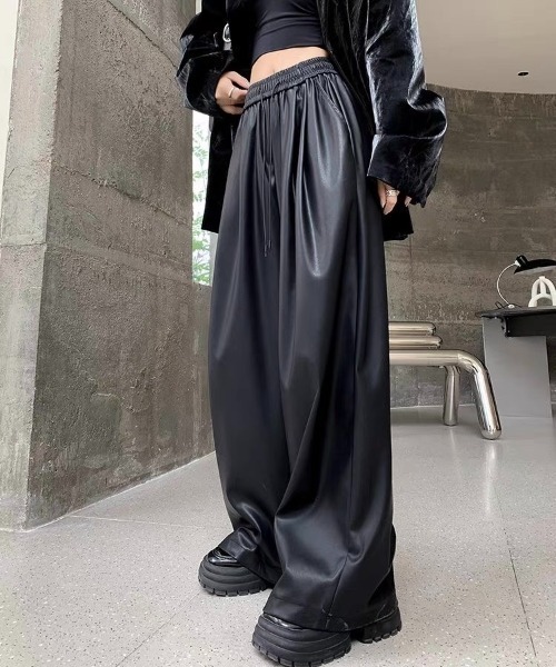 LAMPOON（ランプーン）の「フェイクレザーワイドパンツ（その他パンツ・レディース・ブラック・MEDIUM/LARGE）」の7枚目の写真