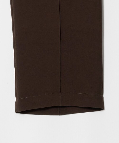 UNITED ARROWS(ユナイテッドアローズ)の「COMFY イージーパンツ ‐ウォッシャブル 防汚 UVカット‐(スラックス・レディース・ブラック/ダークブラウン・36/38)」の21枚目の写真