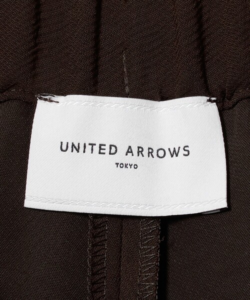 UNITED ARROWS(ユナイテッドアローズ)の「COMFY イージーパンツ ‐ウォッシャブル 防汚 UVカット‐(スラックス・レディース・ブラック/ダークブラウン・36/38)」の15枚目の写真