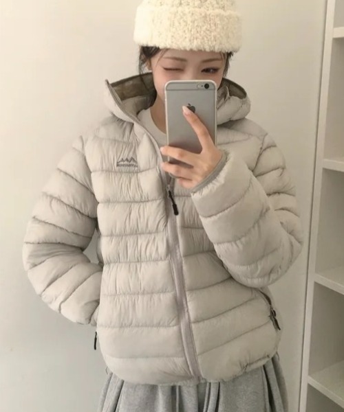 yuue' ( wear )(ユーイ)の「フードパーカー中綿ダウンジャケット/パディングジャケット(ダウンジャケット/コート・レディース・グレー/ブラック・FREE)」の20枚目の写真