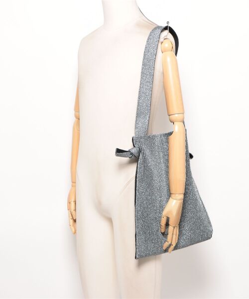 Scrap Book(スクラップブック)の「【LASTFRAME】KYOTO METALLIC REVERSIBLE MUSUBI TOTE(トートバッグ・レディース・グレー系その他/シルバー系その他・FREE)」の3枚目の写真