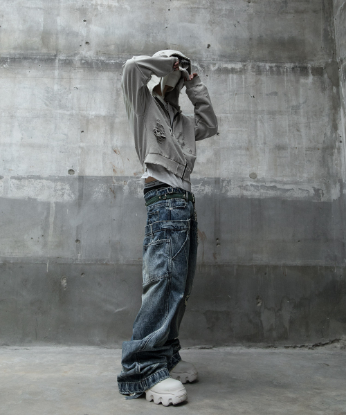 ROARINGRAD(ロアリングラド)の「ダブルウエストデニムパンツ ブルー(デニムパンツ・レディース・その他・LARGE/MEDIUM/SMALL)」の11枚目の写真