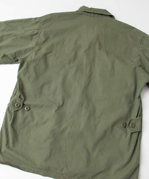 URBAN RESEARCH(アーバンリサーチ)の「UR ROTHCO BDU SHIRTS H.WASH(ブルゾン・レディース・オリーブ/カモフラージュ/ネイビー・FREE)」の16枚目の写真