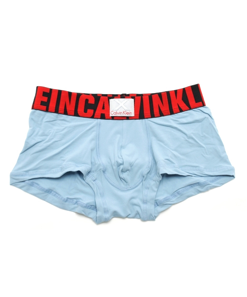 Calvin Klein(カルバン・クライン)の「カルバン・クライン X マイクロ・ローライズトランク(トランクス・メンズ・ブラック系/スカイブルー系/モーブ系/ホワイト系1/オレンジ系/ターコイズブルー系/ネイビー系/パープル系・MEDIUM/SMALL)」の3枚目の写真